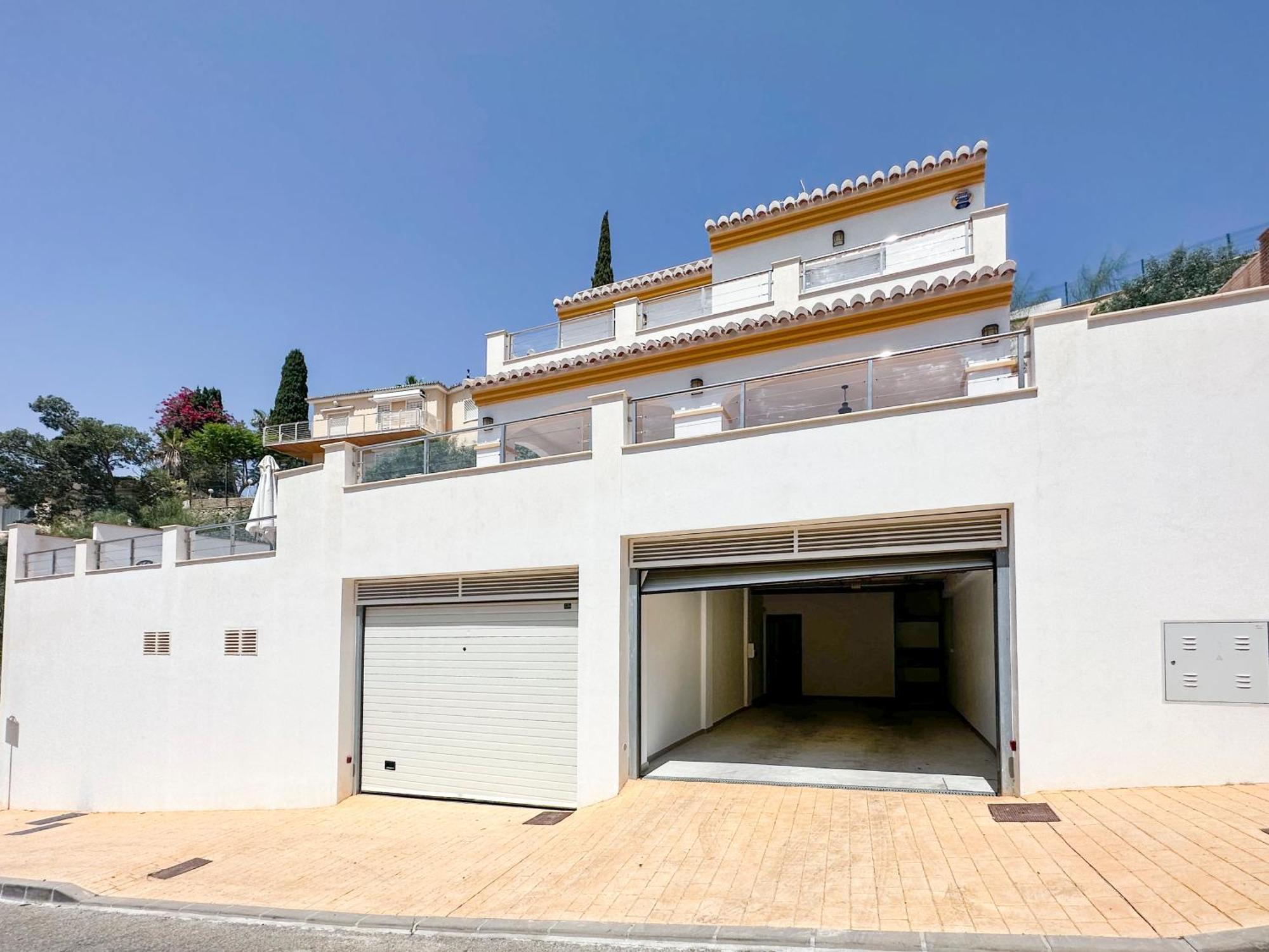 Exlusivo Benagalbon Apartment Málaga